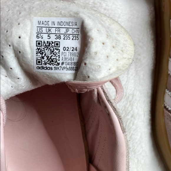 Adidas Pink and White Retro-Inspired Sneakers - Picture 9 of 13